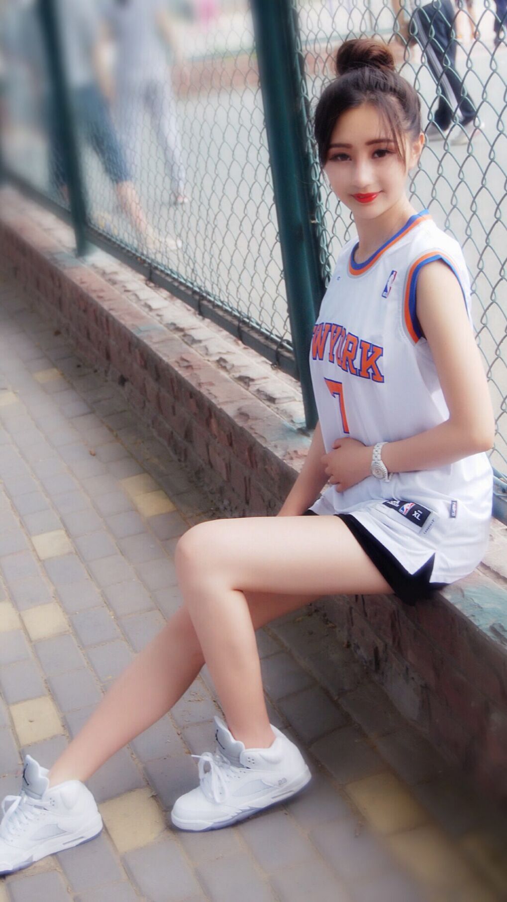 希腊女篮在欧洲锦标赛中连续夺冠,续写辉煌篇章,希腊女球迷