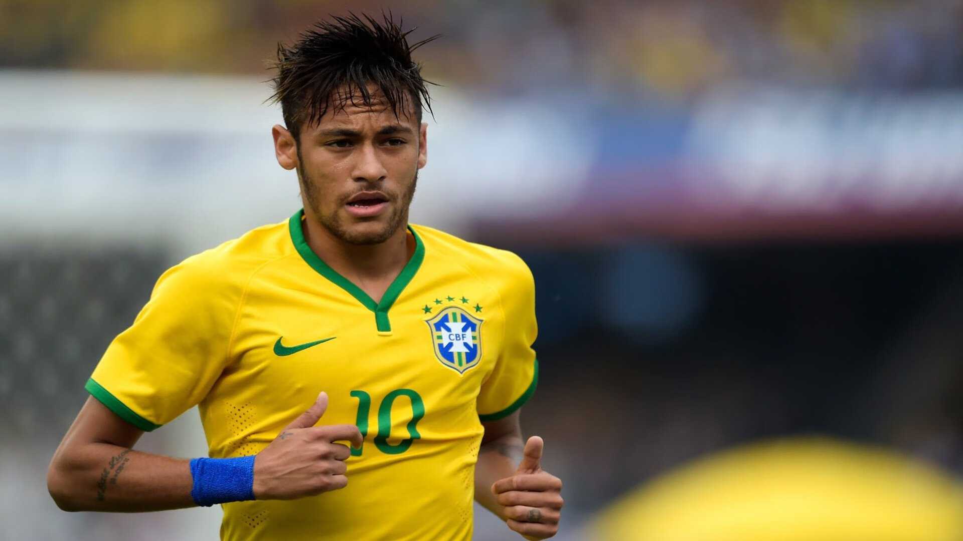 法甲:巴黎6-1狂胜蒙彼利埃,姆巴佩连场破门,法甲-姆巴佩传射帕雷德斯破门 巴黎4-1客场大胜